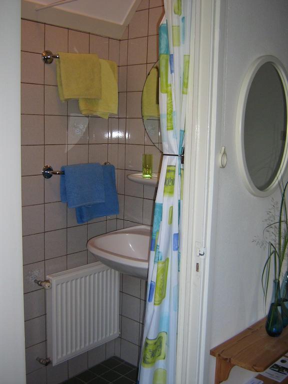 B&B De Esdoorn 노크 객실 사진